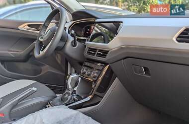 Внедорожник / Кроссовер Volkswagen T-Cross 2024 в 