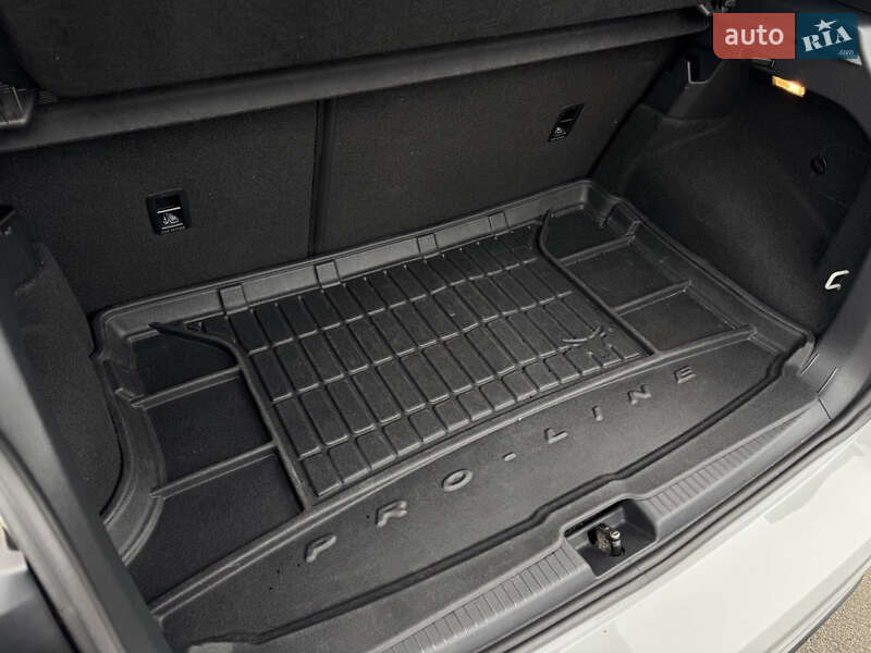 Позашляховик / Кросовер Volkswagen T-Cross 2022 в Києві