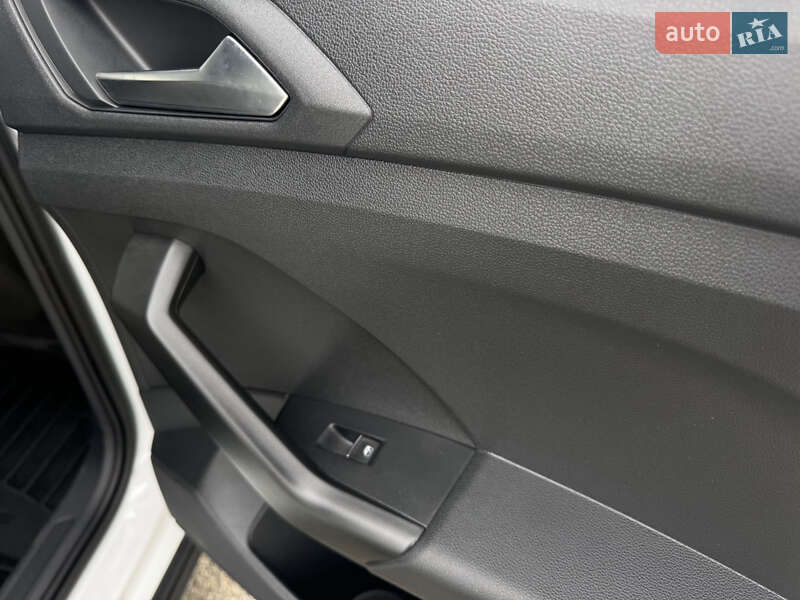 Позашляховик / Кросовер Volkswagen T-Cross 2022 в Києві