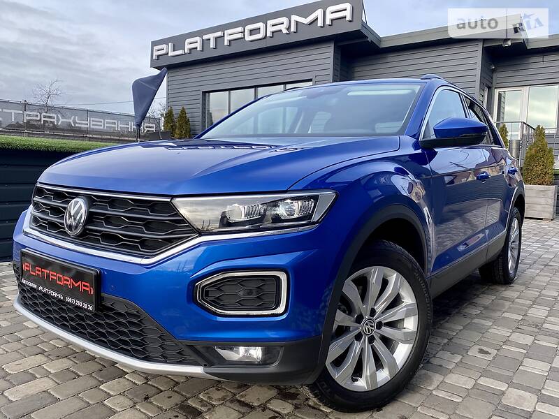 Внедорожник / Кроссовер Volkswagen T-Roc 2019 в Киеве