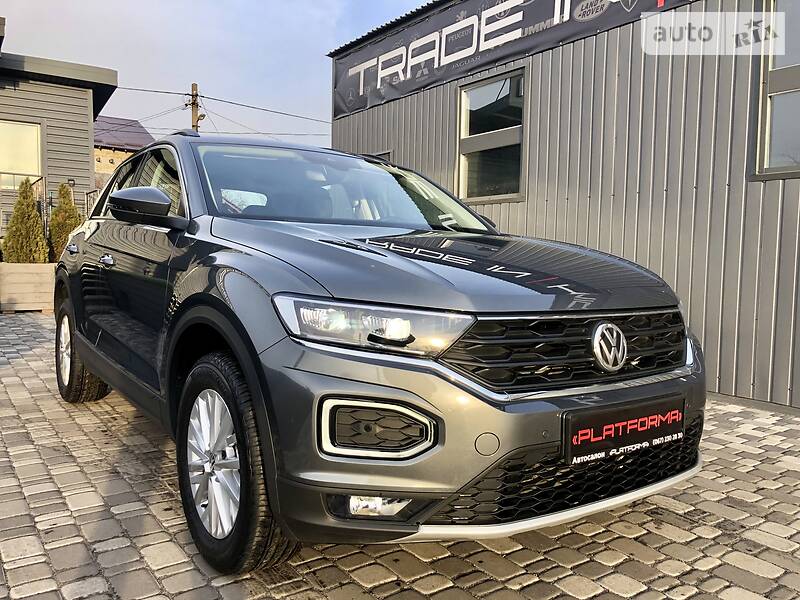 Позашляховик / Кросовер Volkswagen T-Roc 2019 в Києві