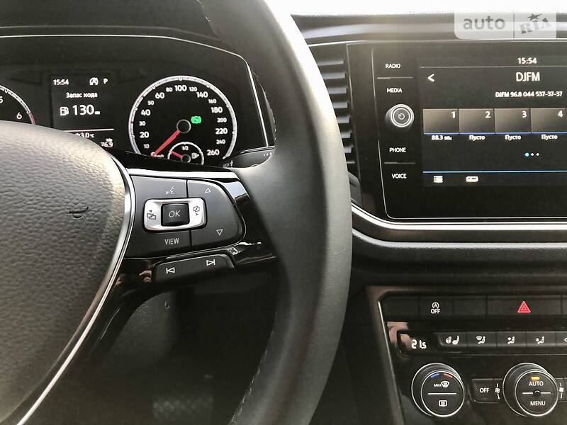 Позашляховик / Кросовер Volkswagen T-Roc 2019 в Києві