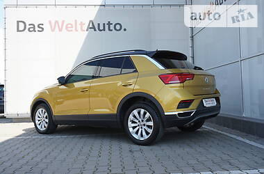 Внедорожник / Кроссовер Volkswagen T-Roc 2019 в Черновцах