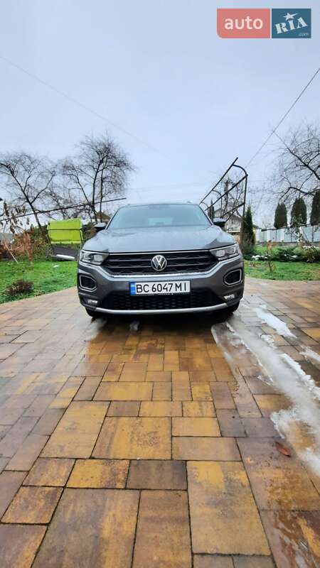 Позашляховик / Кросовер Volkswagen T-Roc 2021 в Львові
