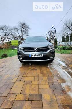 Внедорожник / Кроссовер Volkswagen T-Roc 2021 в Львове