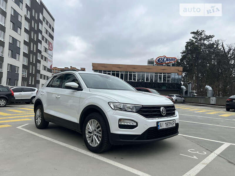 Позашляховик / Кросовер Volkswagen T-Roc 2019 в Києві