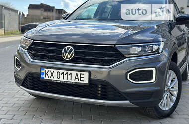 Внедорожник / Кроссовер Volkswagen T-Roc 2021 в Ужгороде