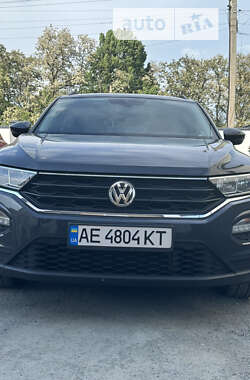 Внедорожник / Кроссовер Volkswagen T-Roc 2019 в Днепре