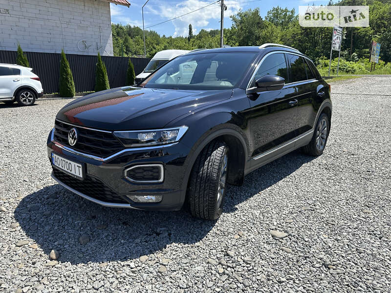 Внедорожник / Кроссовер Volkswagen T-Roc 2021 в Ужгороде