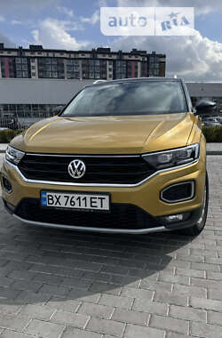 Позашляховик / Кросовер Volkswagen T-Roc 2019 в Хмельницькому