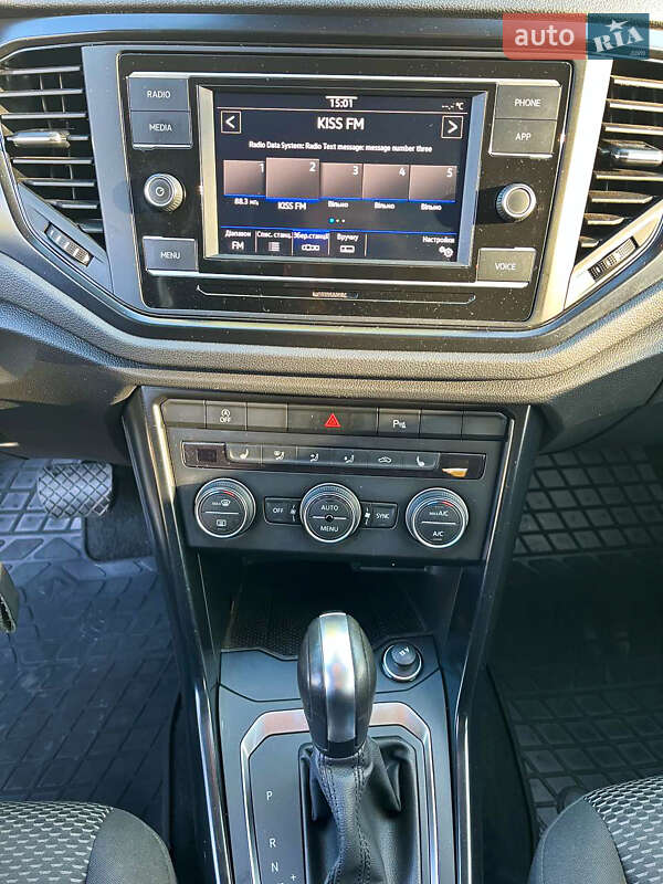 Внедорожник / Кроссовер Volkswagen T-Roc 2021 в Днепре