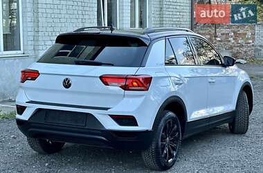 Позашляховик / Кросовер Volkswagen T-Roc 2020 в Києві