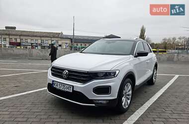 Позашляховик / Кросовер Volkswagen T-Roc 2021 в Києві