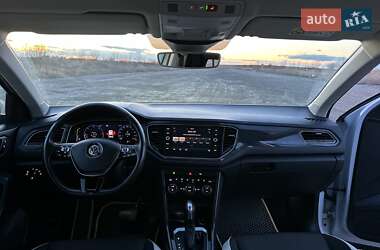 Внедорожник / Кроссовер Volkswagen T-Roc 2019 в 
