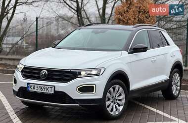 Позашляховик / Кросовер Volkswagen T-Roc 2021 в Києві