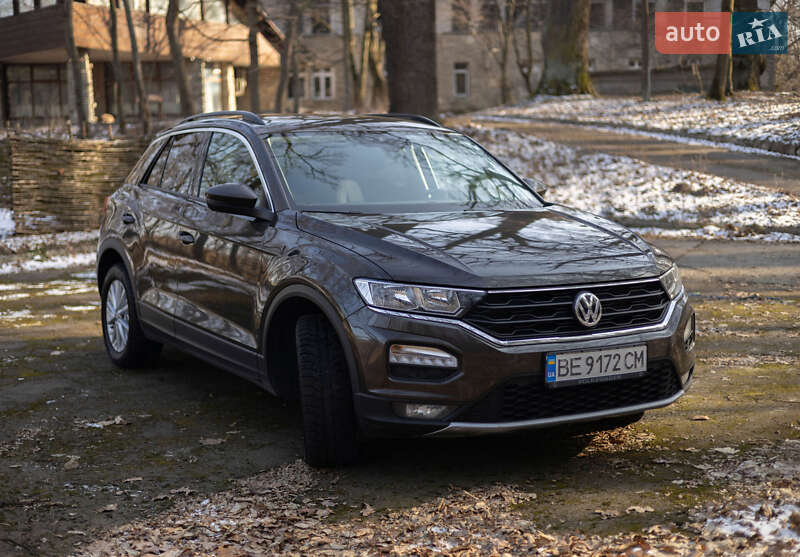 Внедорожник / Кроссовер Volkswagen T-Roc 2019 в Устиновке