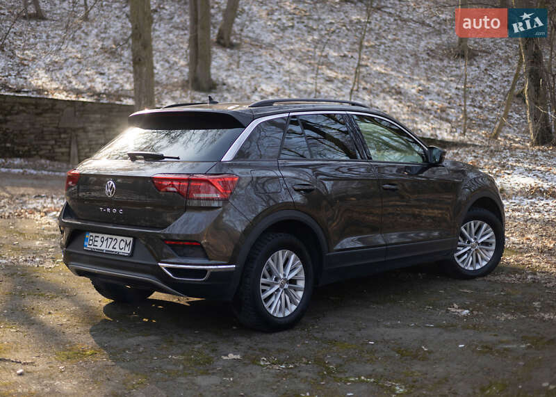 Внедорожник / Кроссовер Volkswagen T-Roc 2019 в Устиновке