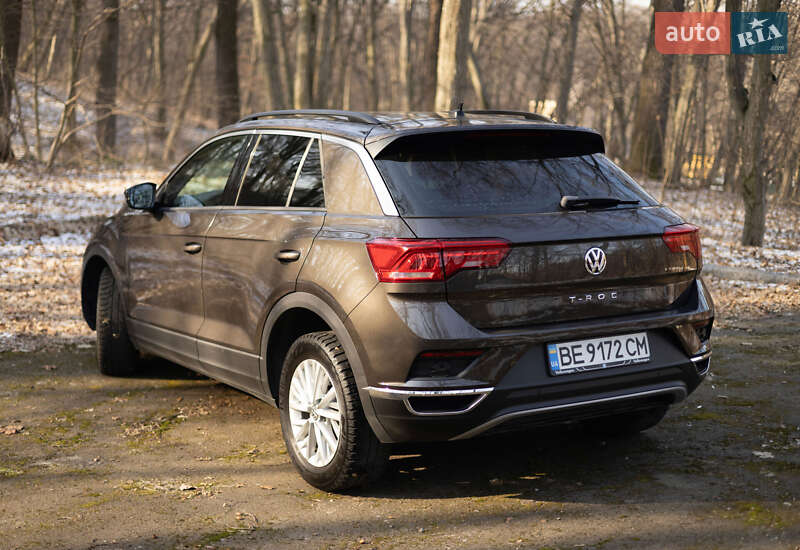 Внедорожник / Кроссовер Volkswagen T-Roc 2019 в Устиновке