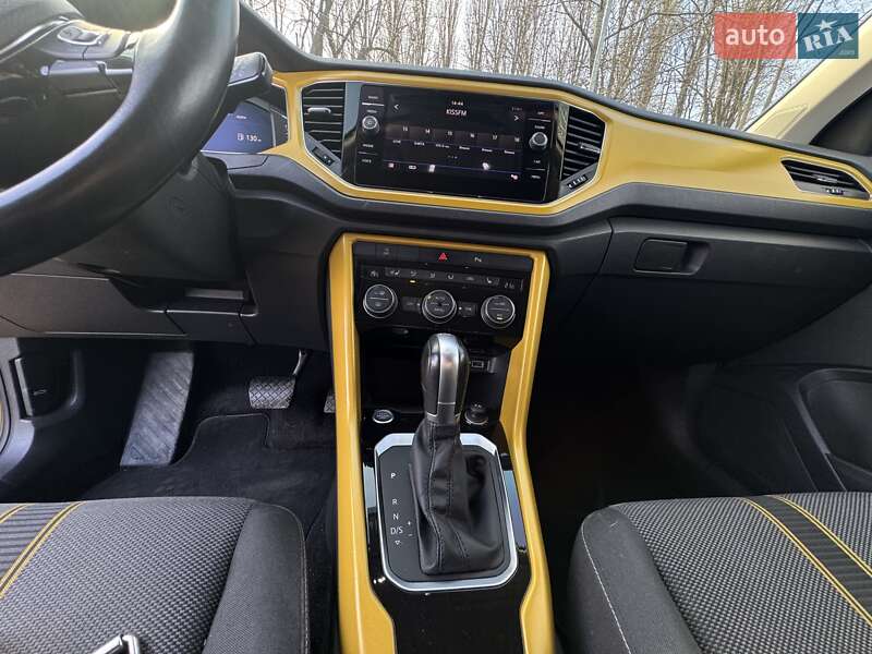Внедорожник / Кроссовер Volkswagen T-Roc 2019 в Киеве