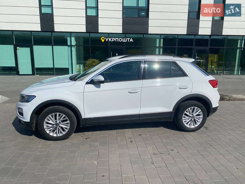 Внедорожник / Кроссовер Volkswagen T-Roc 2021 в Хмельницком