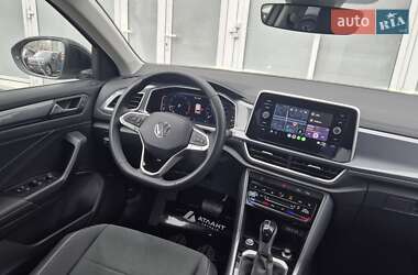 Позашляховик / Кросовер Volkswagen T-Roc 2024 в 