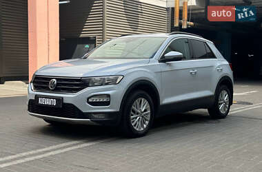 Позашляховик / Кросовер Volkswagen T-Roc 2019 в Києві