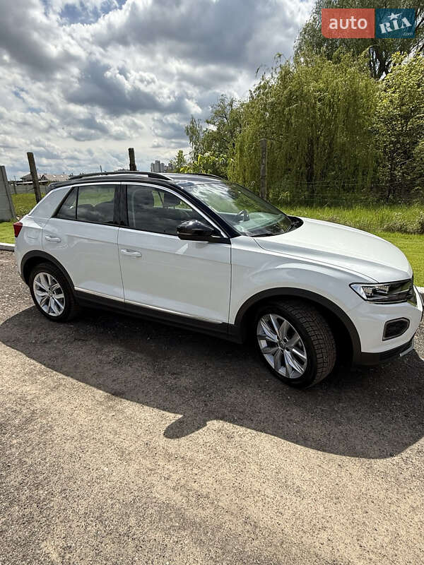 Внедорожник / Кроссовер Volkswagen T-Roc 2021 в Чернигове