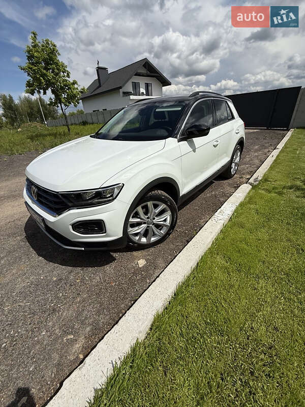 Внедорожник / Кроссовер Volkswagen T-Roc 2021 в Чернигове