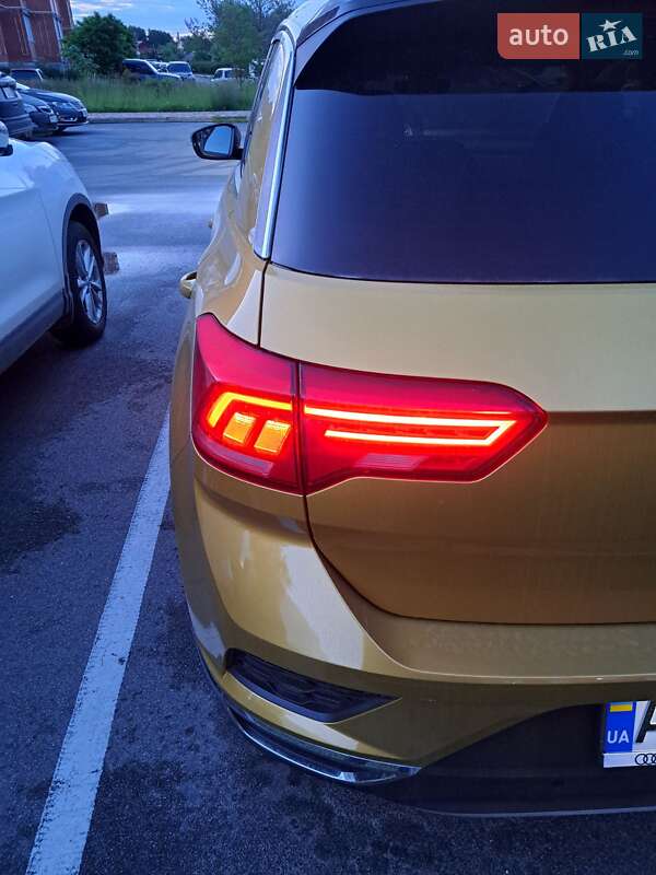 Позашляховик / Кросовер Volkswagen T-Roc 2019 в Києві