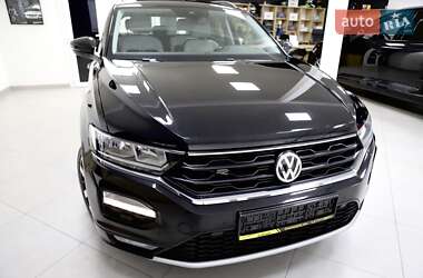 Внедорожник / Кроссовер Volkswagen T-Roc 2019 в 