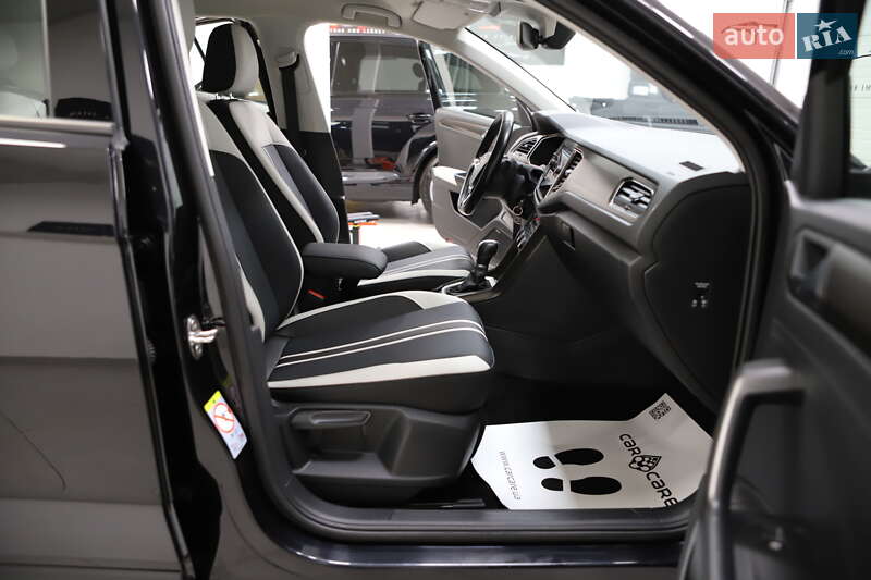 Внедорожник / Кроссовер Volkswagen T-Roc 2019 в Дрогобыче