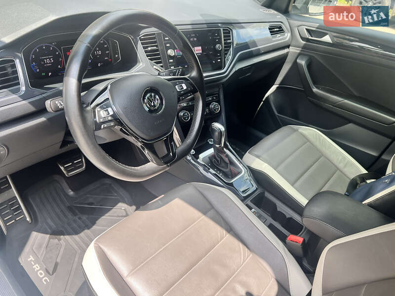 Позашляховик / Кросовер Volkswagen T-Roc 2018 в Києві