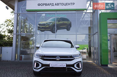 Внедорожник / Кроссовер Volkswagen T-Roc 2022 в 