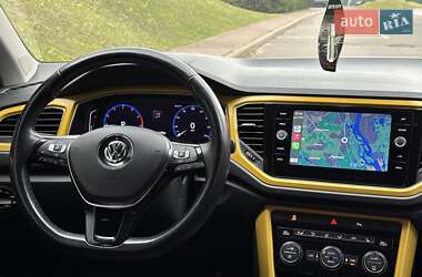 Внедорожник / Кроссовер Volkswagen T-Roc 2019 в 