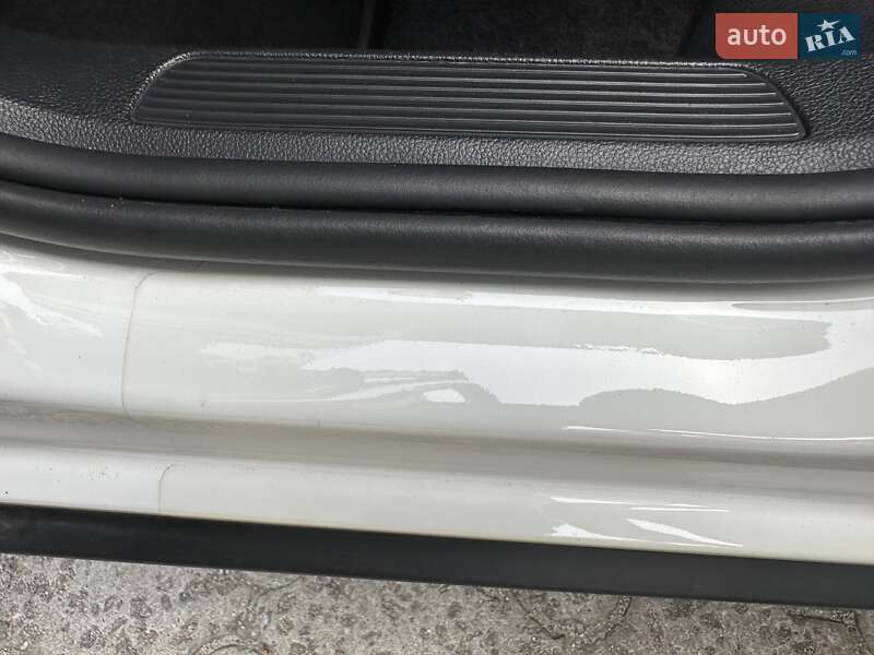 Внедорожник / Кроссовер Volkswagen T-Roc 2019 в Днепре