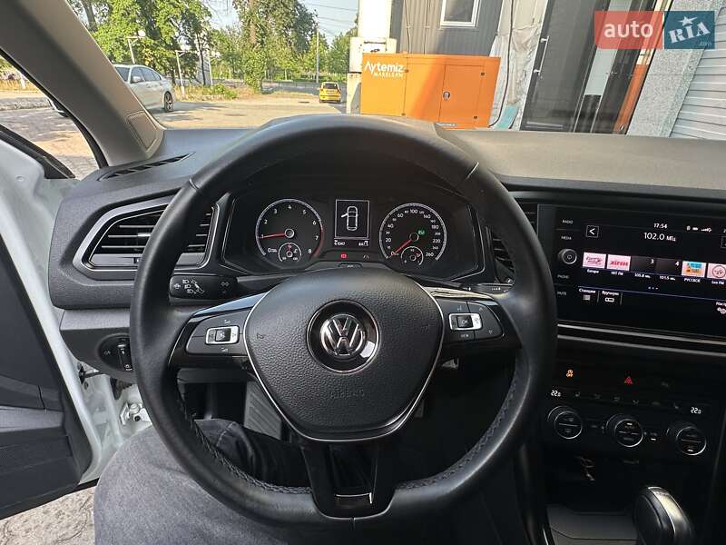 Внедорожник / Кроссовер Volkswagen T-Roc 2019 в Днепре