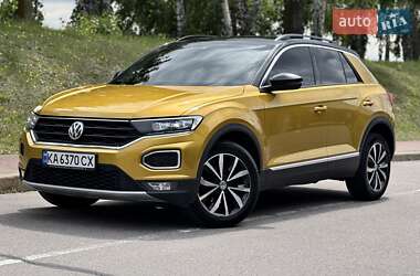 Внедорожник / Кроссовер Volkswagen T-Roc 2019 в Киеве
