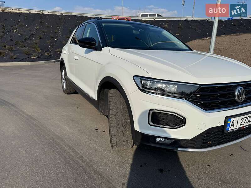 Внедорожник / Кроссовер Volkswagen T-Roc 2019 в Киеве