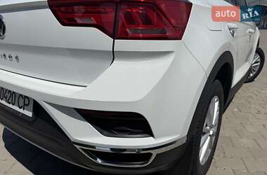 Внедорожник / Кроссовер Volkswagen T-Roc 2019 в 