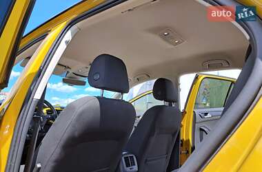 Внедорожник / Кроссовер Volkswagen T-Roc 2019 в 