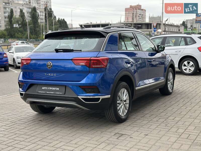 Внедорожник / Кроссовер Volkswagen T-Roc 2021 в Киеве