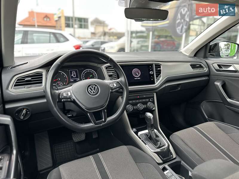 Внедорожник / Кроссовер Volkswagen T-Roc 2021 в Киеве