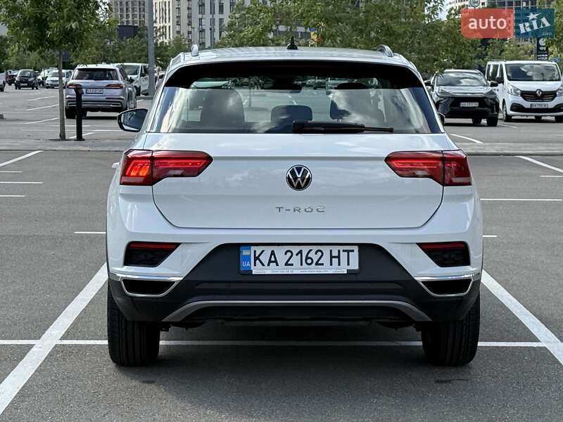Внедорожник / Кроссовер Volkswagen T-Roc 2021 в Киеве