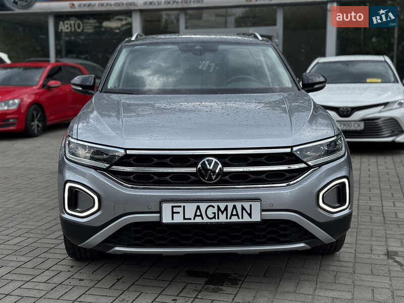 Внедорожник / Кроссовер Volkswagen T-Roc 2022 в Днепре