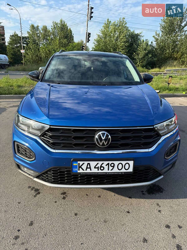 Позашляховик / Кросовер Volkswagen T-Roc 2020 в Києві