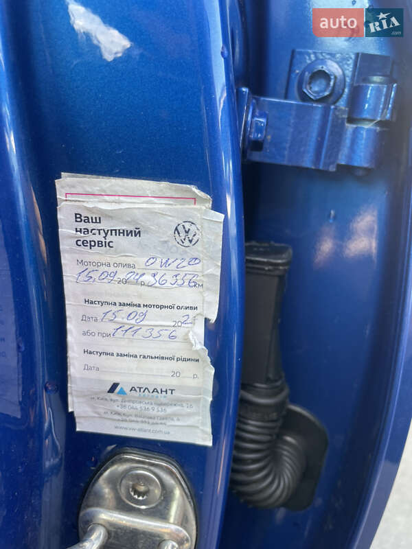 Позашляховик / Кросовер Volkswagen T-Roc 2020 в Києві