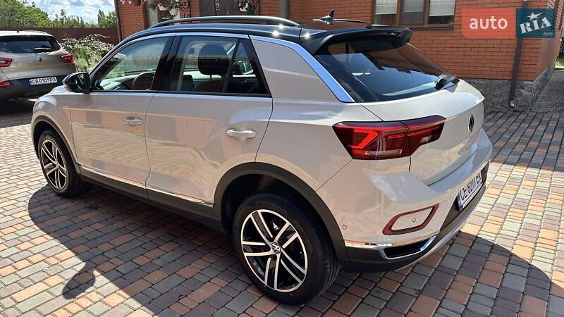 Внедорожник / Кроссовер Volkswagen T-Roc 2022 в Умани