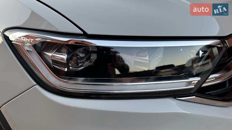 Внедорожник / Кроссовер Volkswagen T-Roc 2022 в Умани