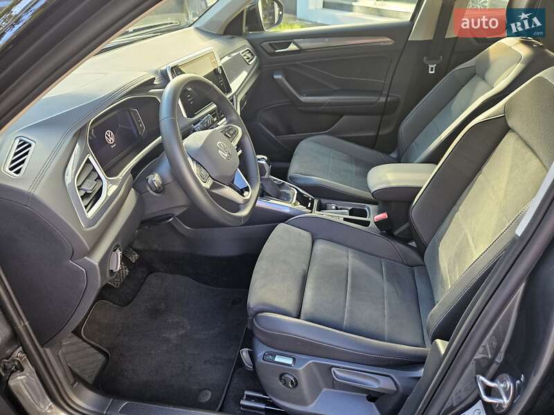 Внедорожник / Кроссовер Volkswagen T-Roc 2024 в Киеве