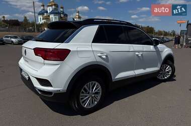 Внедорожник / Кроссовер Volkswagen T-Roc 2019 в 